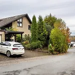Am Mozarthuegel *